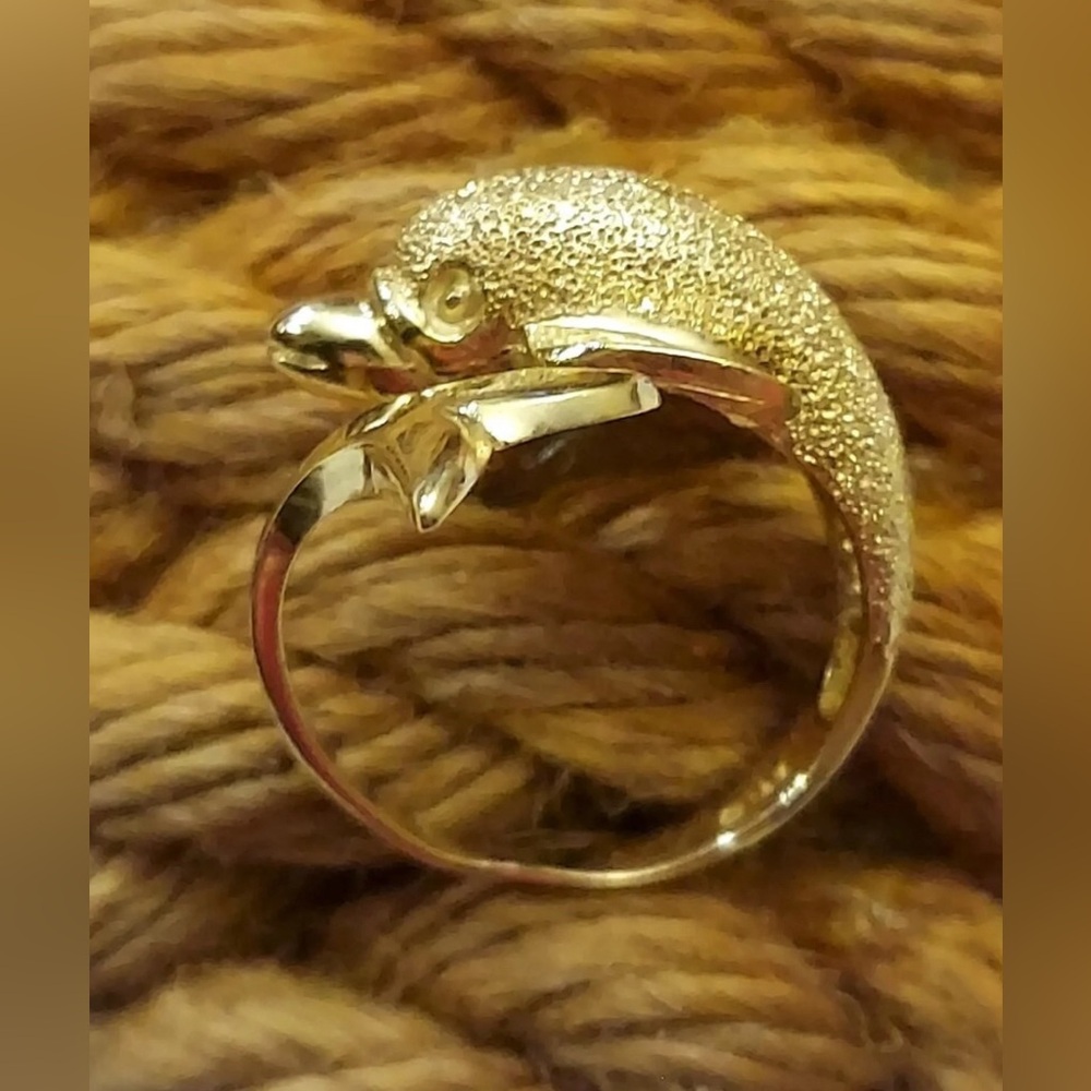 14K gold dolphin ring